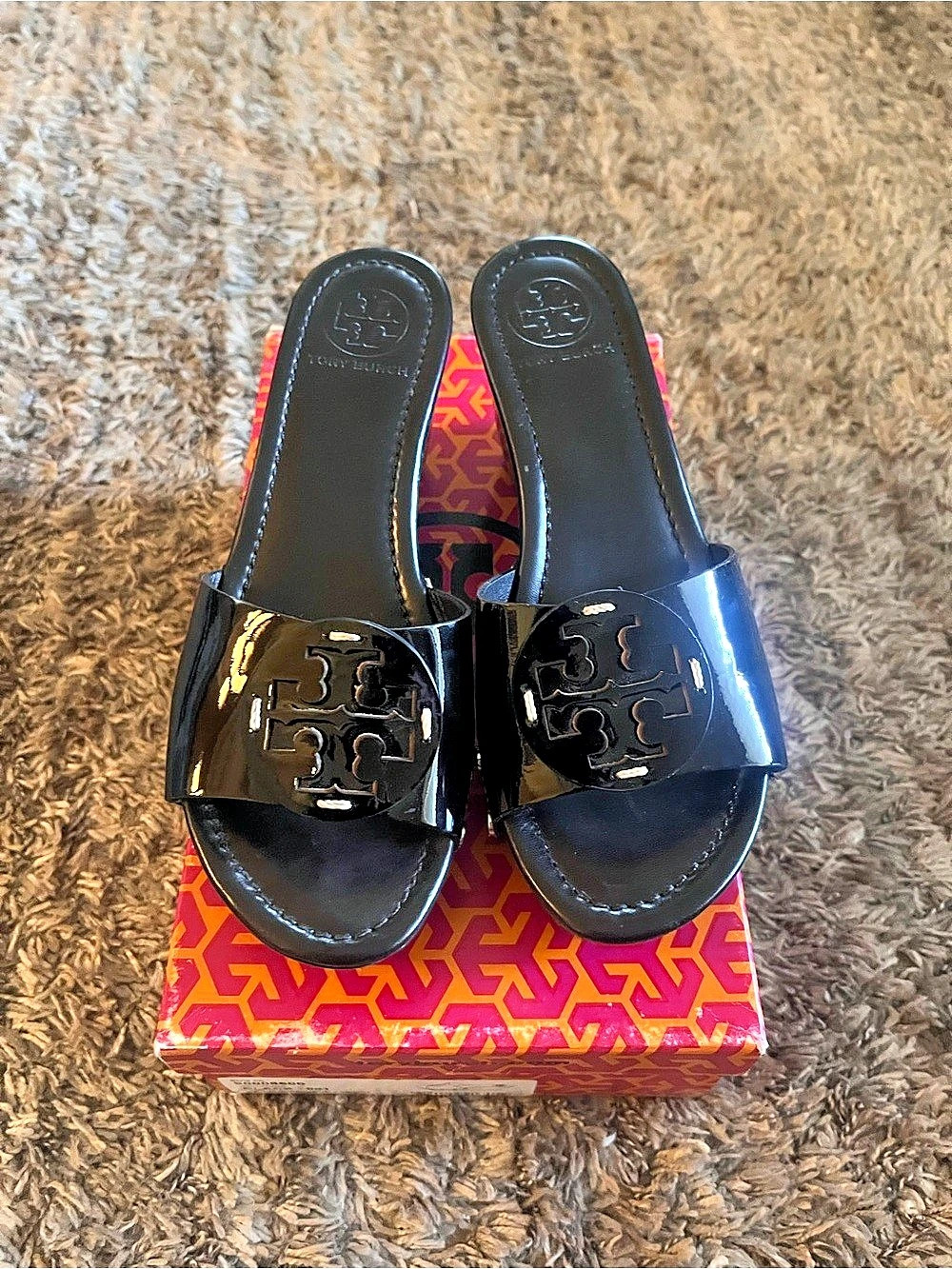 Tory Burch Patti Wedge (Patent) ) Sandals Black US 6.5